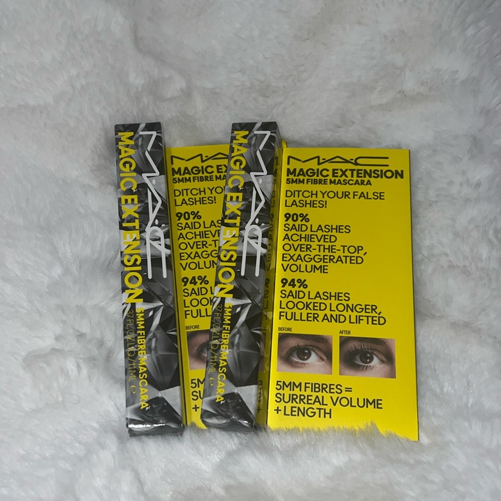 Bundle of two Mac magic extension 5mm fibre mascara 0.37oz/11ml new in b…